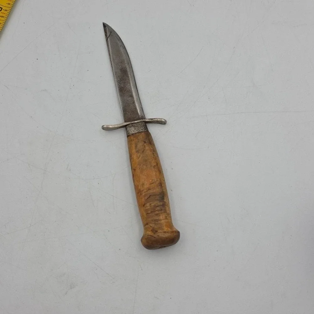Moara Sweden Hunting/Fishing Knife 3.5  Blade Wooden Handle